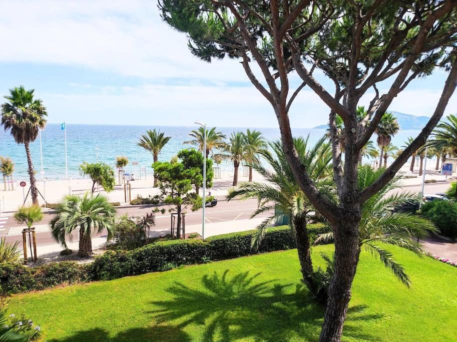 Cnossos Yourhosthelper Cannes Bagian luar foto