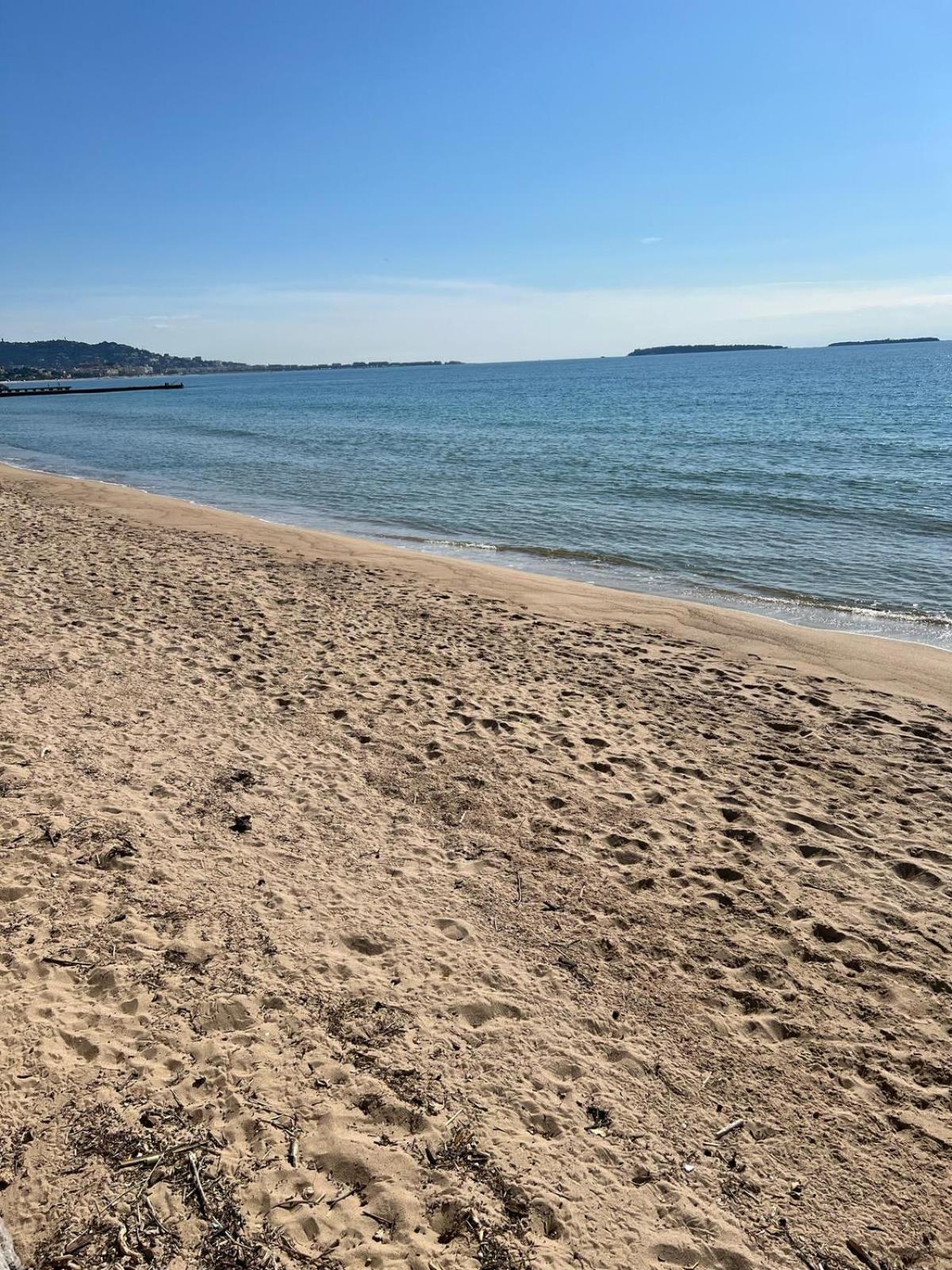 Cnossos Yourhosthelper Cannes Bagian luar foto